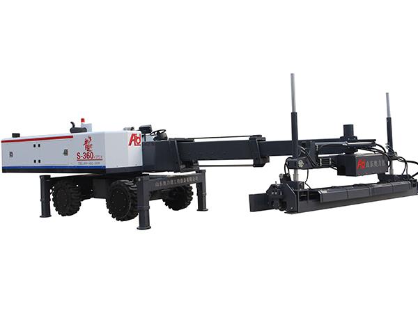 s-360大型伸缩臂激光整平机通过激光系统和电脑控制系统在自动找平的同时完成整平工作